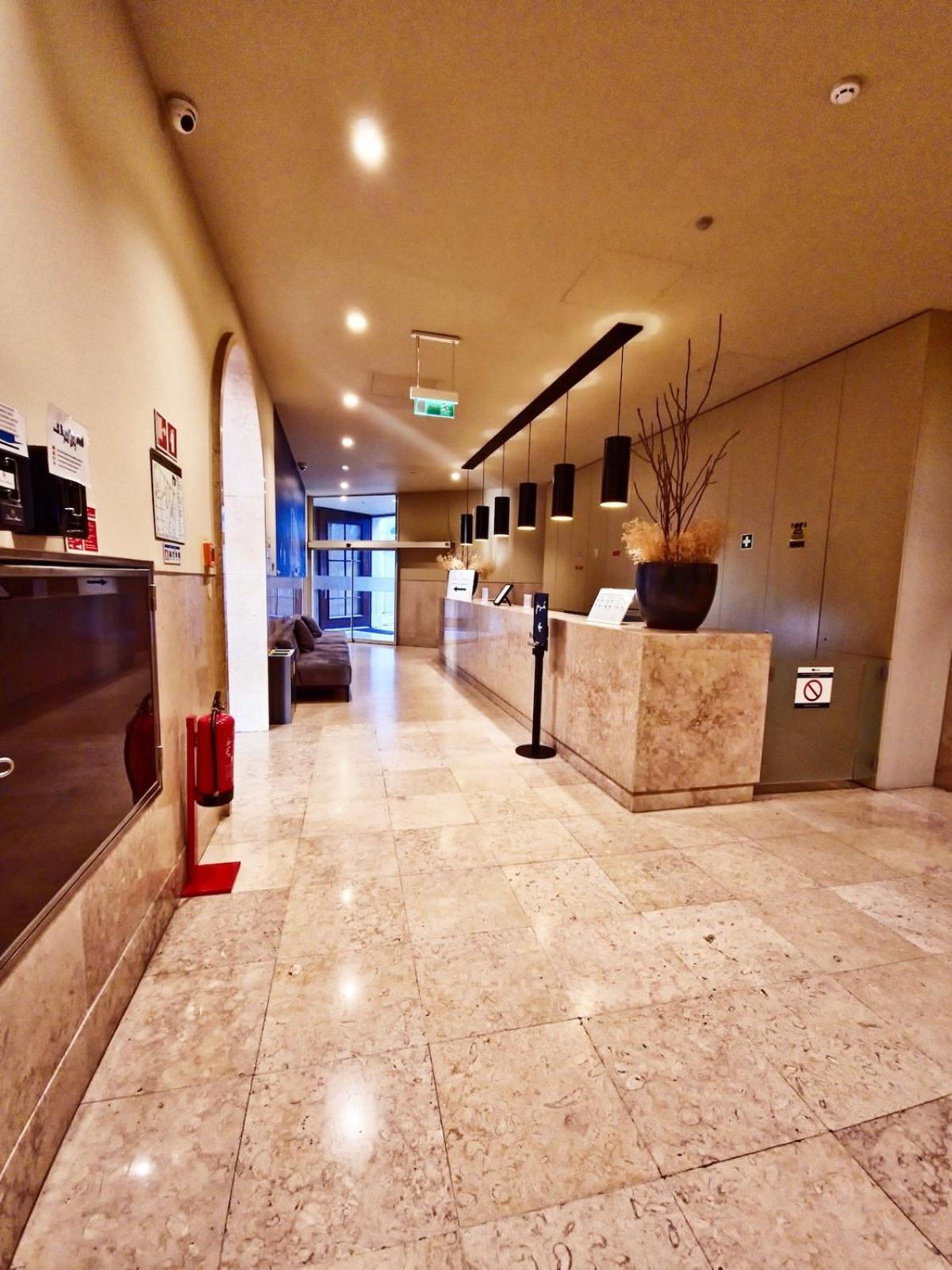 Modern Roof View Apartment