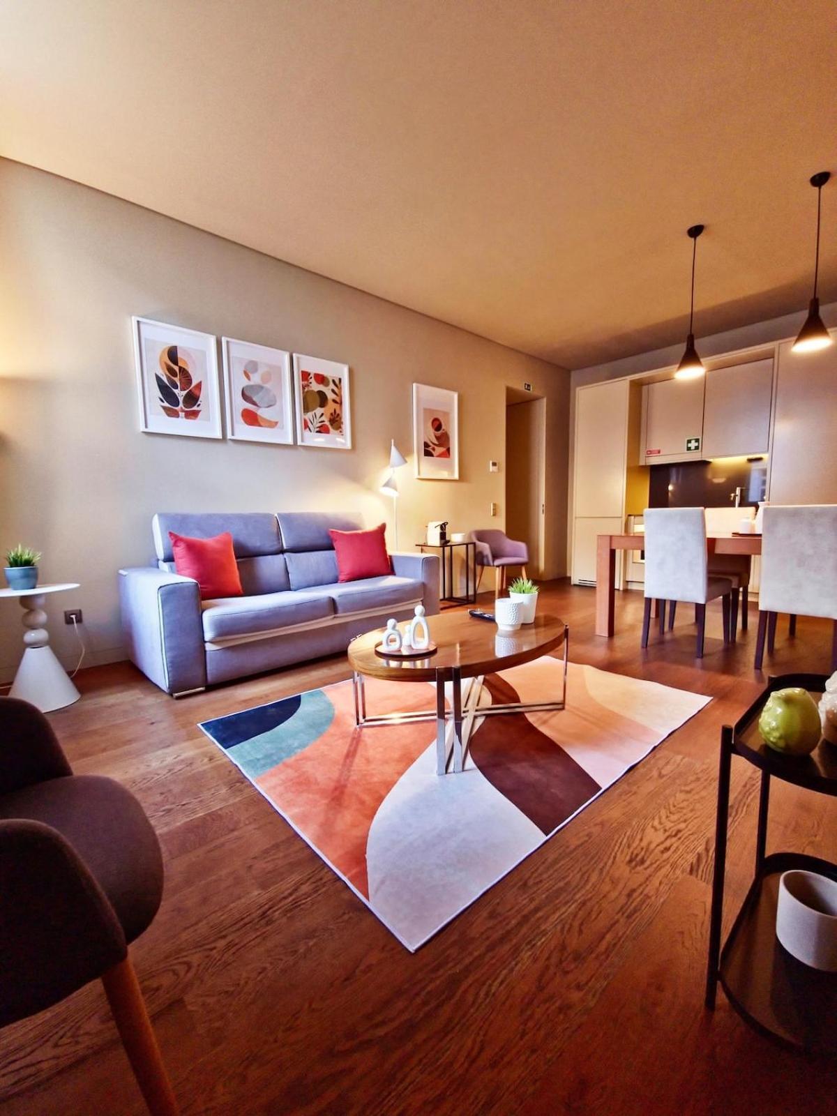Modern Roof View Apartment